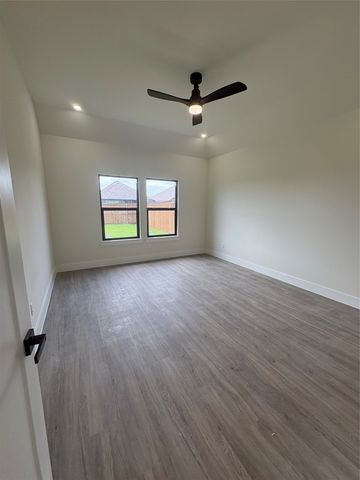 205 Reliance Road, Godley, TX 76044