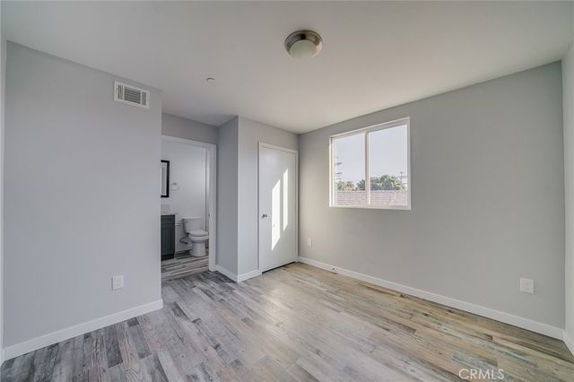 1348 W 41st Place, Los Angeles, CA 90037