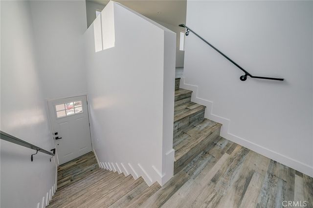 1348 W 41st Place, Los Angeles, CA 90037