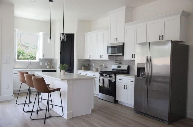 7134 Saint Augustine Street, Houston, TX 77021