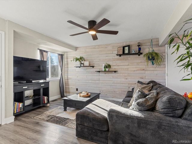 17083 E Wagon Trail Pkwy, Aurora, CO 80015