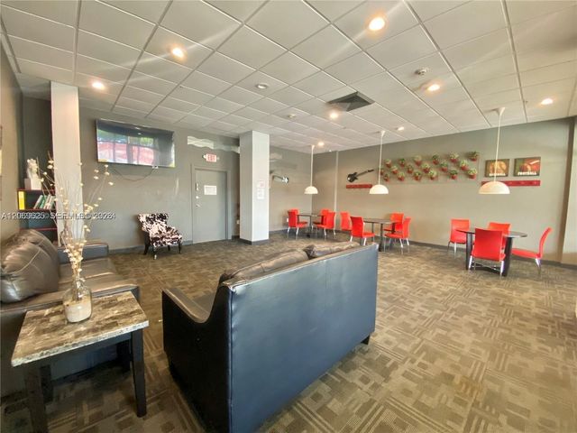 400 Kings Point Drive 316, Sunny Isles Beach, FL 33160