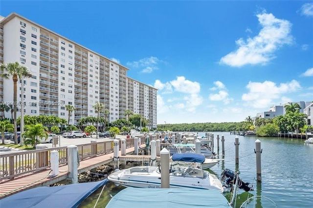 400 Kings Point Drive 316, Sunny Isles Beach, FL 33160