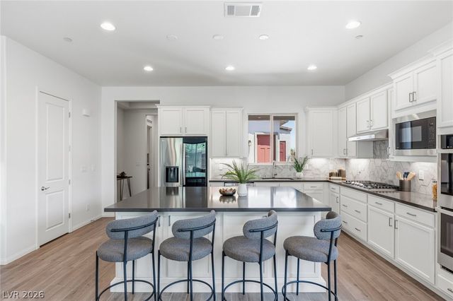 11605 Falcon Gorge Avenue, Las Vegas, NV 89138