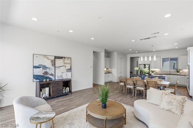 11605 Falcon Gorge Avenue, Las Vegas, NV 89138