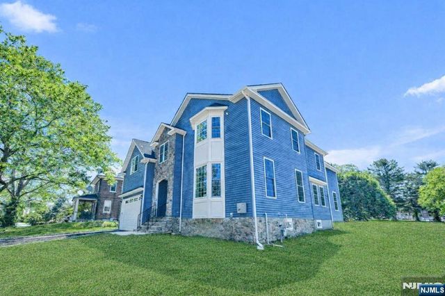 210 Corliss Avenue, Phillipsburg, NJ 08865