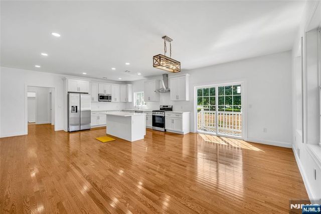 210 Corliss Avenue, Phillipsburg, NJ 08865