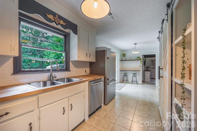 211 Shuffler Road, Morganton, NC 28655