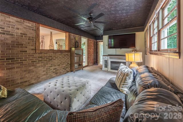 211 Shuffler Road, Morganton, NC 28655