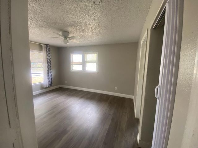 1400 21ST STREET S, St Petersburg, FL 33712