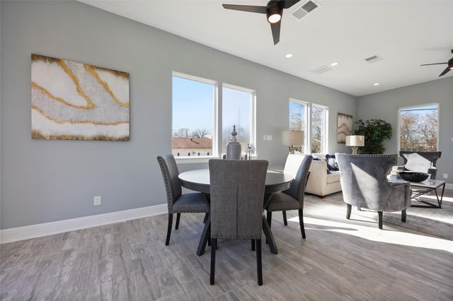 2208 Des Chaumes, Houston, TX 77026