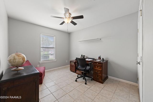 201 Pear Tree Circle, Broussard, LA 70518