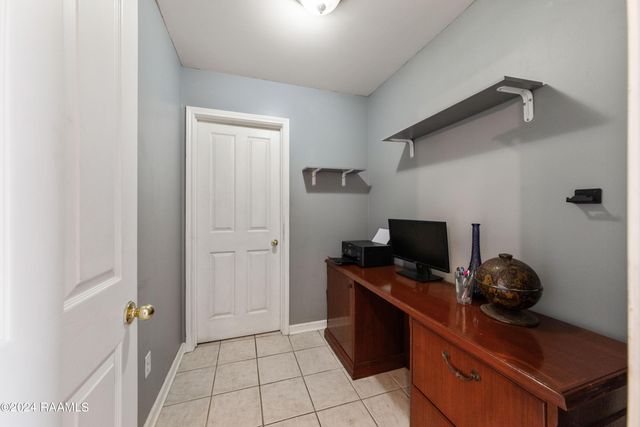 201 Pear Tree Circle, Broussard, LA 70518