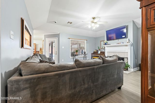 201 Pear Tree Circle, Broussard, LA 70518