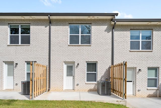 325 Longshadow Trl Unit A, Clarksville, TN 37043