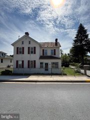 30 FREDERICK RD, Thurmont, MD 21788