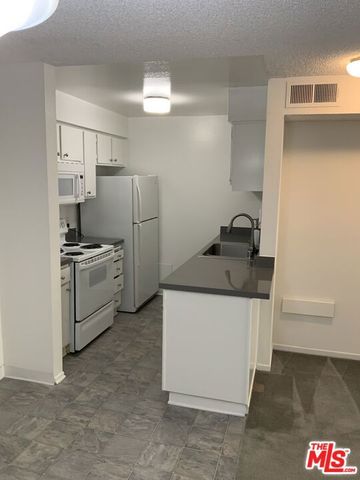 4207 Raintree Circle, Culver City, CA 90230