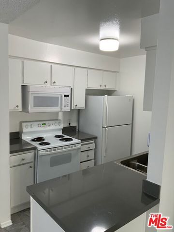 4207 Raintree Circle, Culver City, CA 90230