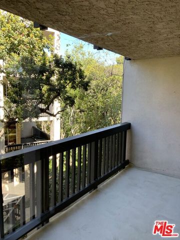 4207 Raintree Circle, Culver City, CA 90230