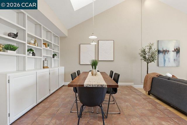 1803 Lamplight Ct, Walnut Creek, CA 94597