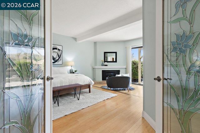 1803 Lamplight Ct, Walnut Creek, CA 94597