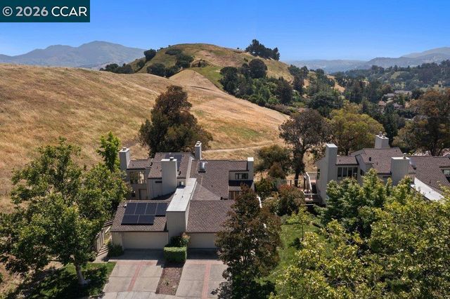 1803 Lamplight Ct, Walnut Creek, CA 94597