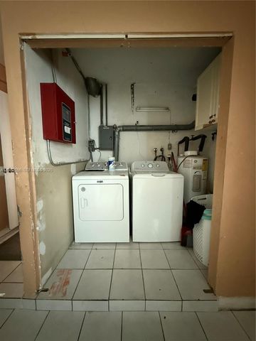 2706 Montego Dr, Miramar, FL 33023