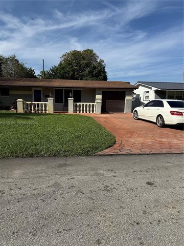 2706 Montego Dr, Miramar, FL 33023