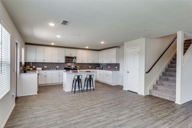 801 Harefield Lane, Haslet, TX 76052