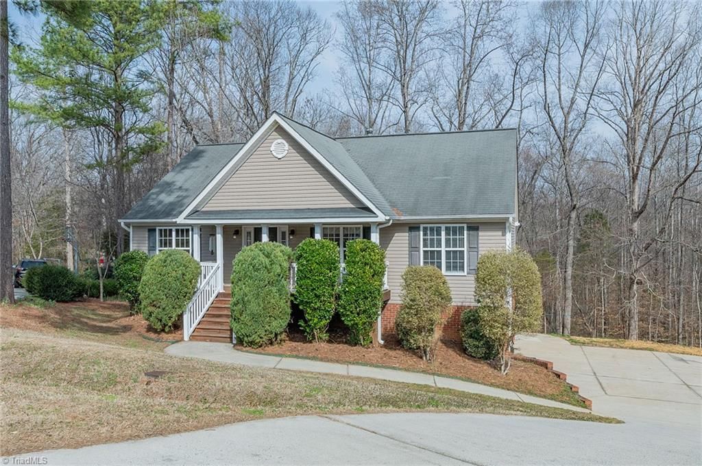 441 Carriage Lane, Linwood, NC 27299
