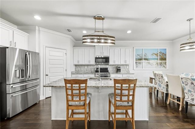 4229 Grove Street, Gulf Shores, AL 36542