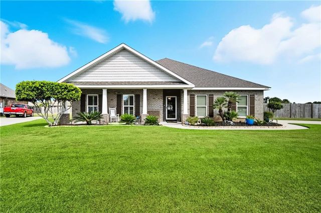 4229 Grove Street, Gulf Shores, AL 36542