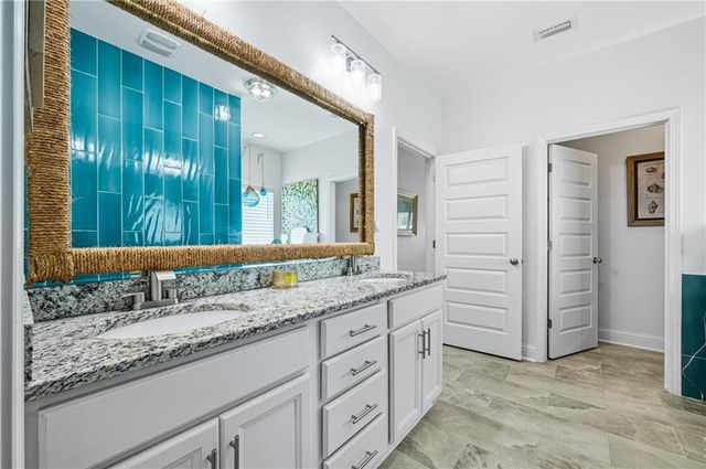 4229 Grove Street, Gulf Shores, AL 36542