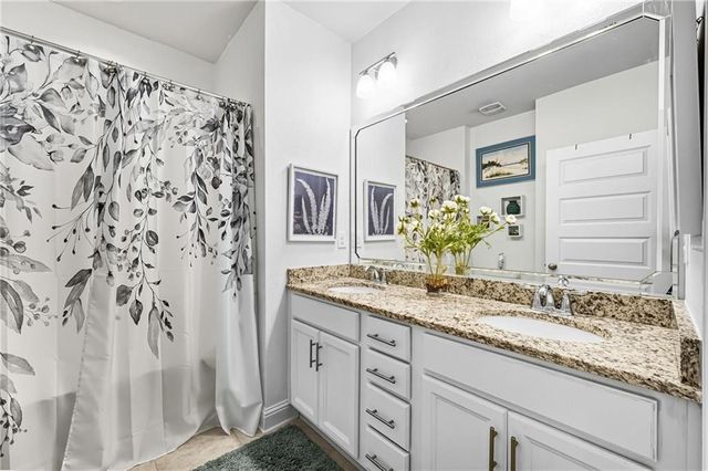 4229 Grove Street, Gulf Shores, AL 36542