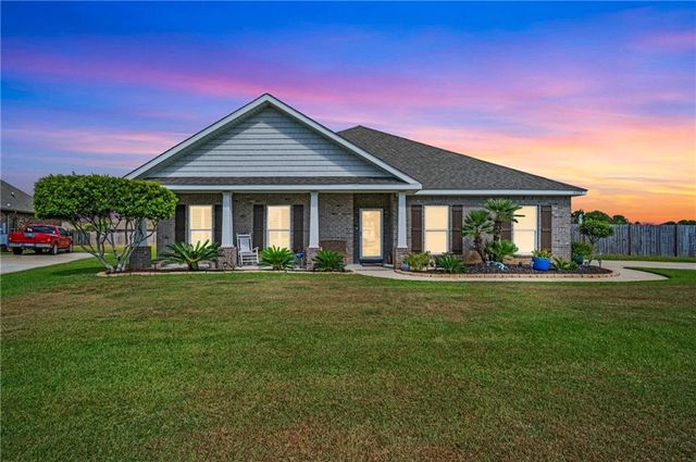 4229 Grove Street, Gulf Shores, AL 36542