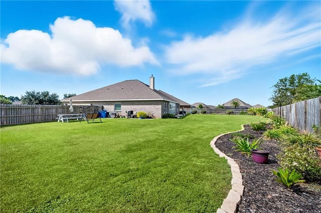 4229 Grove Street, Gulf Shores, AL 36542