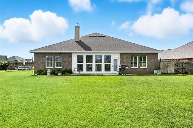 4229 Grove Street, Gulf Shores, AL 36542