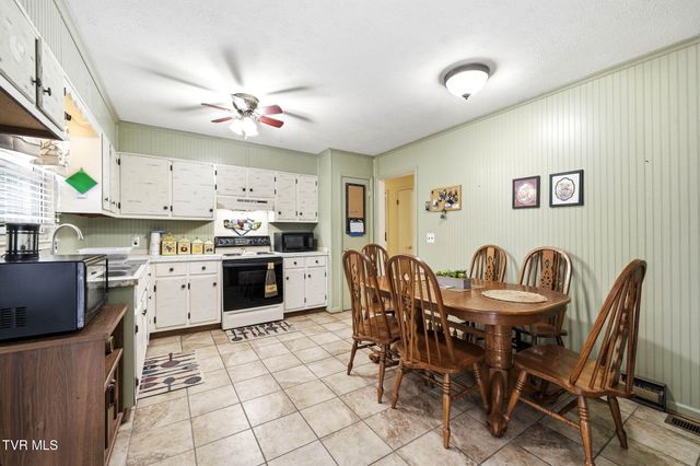 21055 Campground Road, Bristol, VA 24202