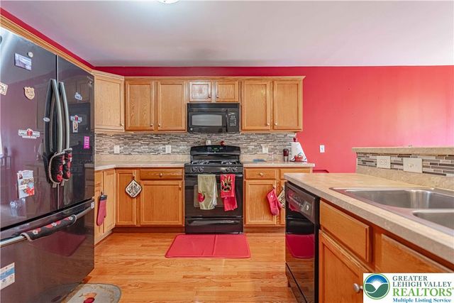 2225 South Dauphin Street, Salisbury Twp, PA 18103