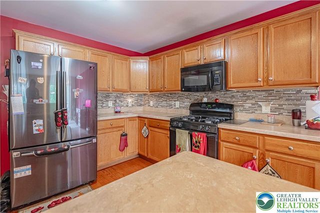 2225 South Dauphin Street, Salisbury Twp, PA 18103