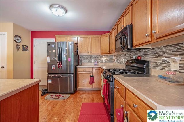 2225 South Dauphin Street, Salisbury Twp, PA 18103