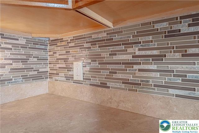 2225 South Dauphin Street, Salisbury Twp, PA 18103