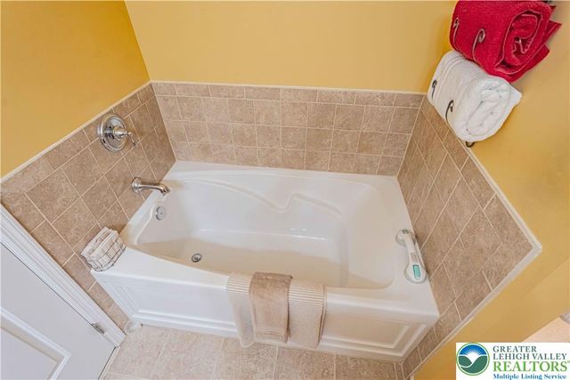 2225 South Dauphin Street, Salisbury Twp, PA 18103