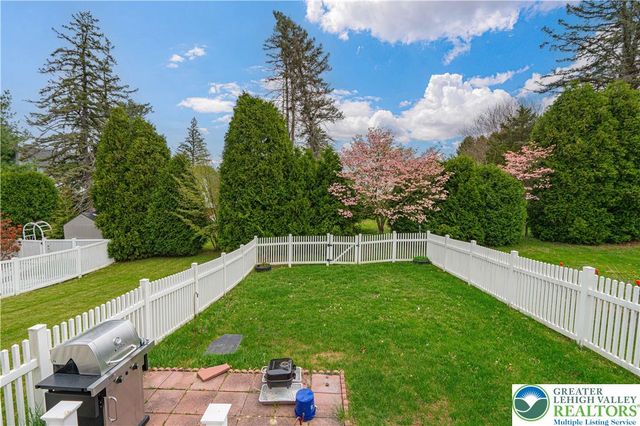 2225 South Dauphin Street, Salisbury Twp, PA 18103