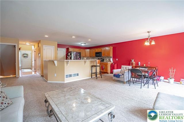 2225 South Dauphin Street, Salisbury Twp, PA 18103