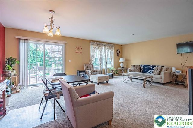 2225 South Dauphin Street, Salisbury Twp, PA 18103
