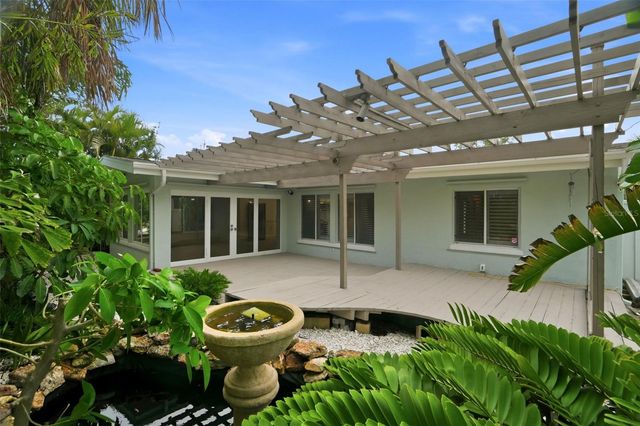 15814 3RD STREET E, Redington Beach, FL 33708