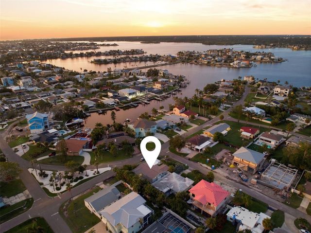 15814 3RD STREET E, Redington Beach, FL 33708
