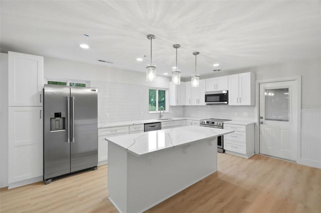 15814 3RD STREET E, Redington Beach, FL 33708