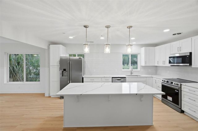 15814 3RD STREET E, Redington Beach, FL 33708